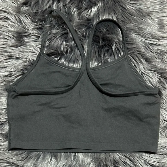 Offline by Aerie Hugger Recharge Least Support Black Sports Bra Sz M - Picture 3 of 5